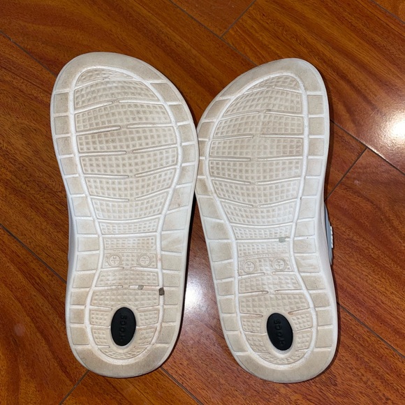 CROCS Gray and Black Mules - Picture 2 of 2